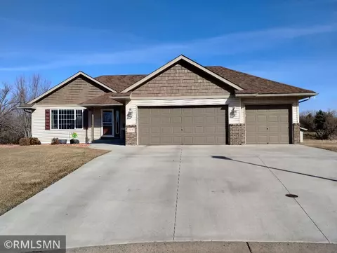 715 Keller Ave, Rush City, MN 55069