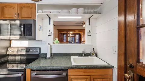 Kitchen - 806 5th St SW, Willmar, MN 56201 photo 2 of 3