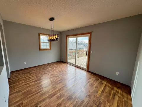 Dining - 547 River Bluff Dr, Windom, MN 56101 photo 3 of 3