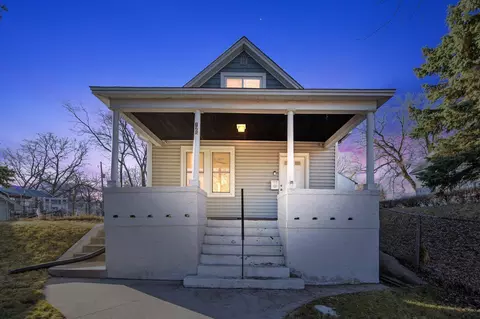 126 Cayuga St, Saint Paul, MN 55117
