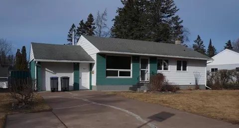 35 E Niagara St, Duluth, MN 55811