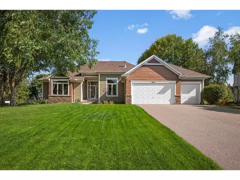 8065 Enclave Bay, Woodbury, MN 55125