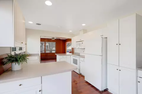 Kitchen - 7 Botsford Cir, Faribault, MN 55021 photo 3 of 5