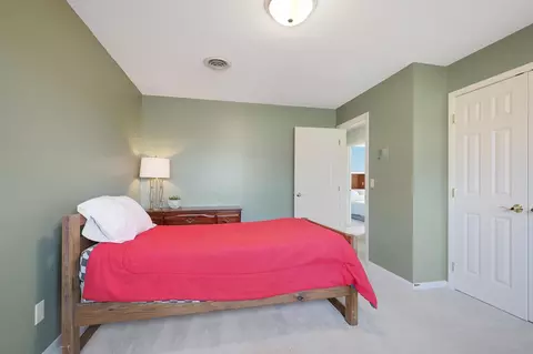 Bedroom - 7 Botsford Cir, Faribault, MN 55021 photo 6 of 6