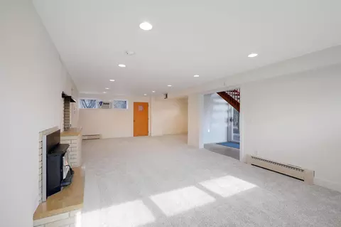 Living - 7 Botsford Cir, Faribault, MN 55021 photo 3 of 4
