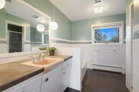 Bath - 7 Botsford Cir, Faribault, MN 55021 photo 2 of 3