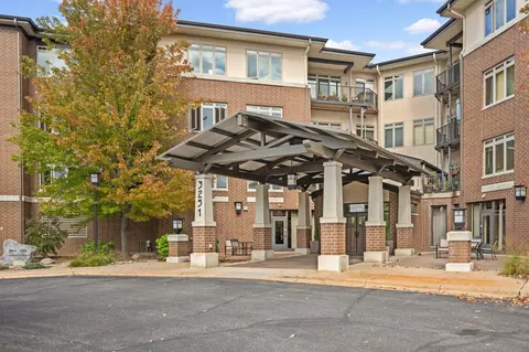 3251 Louisiana Ave S #203, Saint Louis Park, MN 55426