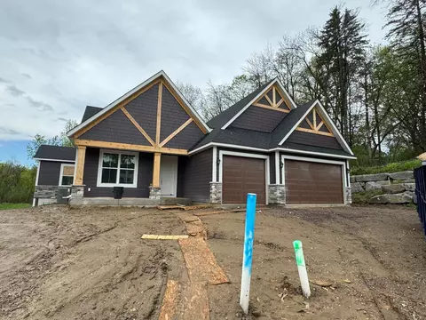 2961 Westwind Ct, Little Canada, MN 55109