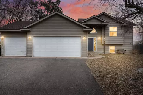 416 Elm St SW, Isanti, MN 55040