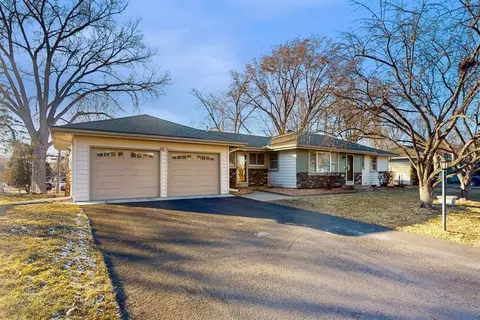 5833 Decatur Ave N, New Hope, MN 55428