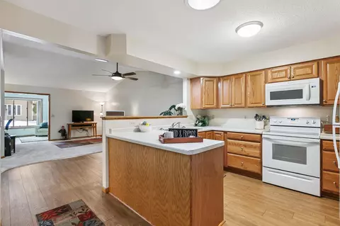 6405 Vera Cruz Ln N, Brooklyn Park, MN 55429