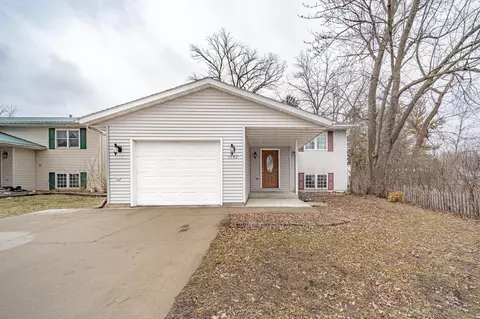 1742 W Center St, Rochester, MN 55902
