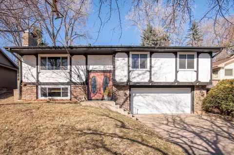 6800 Valley Pl N, Crystal, MN 55427