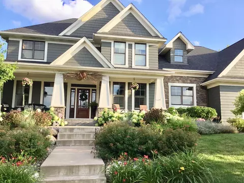 3080 Arden Pl, Woodbury, MN 55129