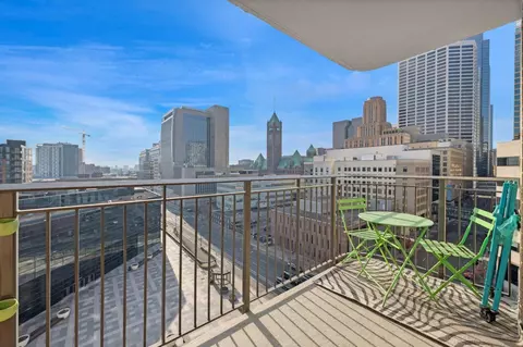 121 Washington Ave S #1004, Minneapolis, MN 55401