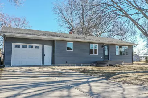 607 S Mccornell Ave, Parkers Prairie, MN 56361