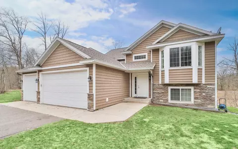 3696 Upper Roy Lake Rd, Nisswa, MN 56468