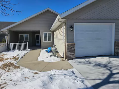1821 Bridgeview Blvd, Detroit Lakes, MN 56501