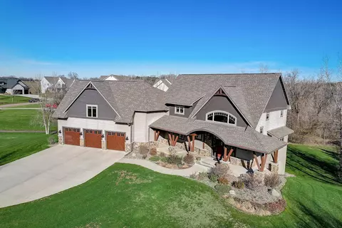 3153 Norcrest Ave N, Stillwater, MN 55082