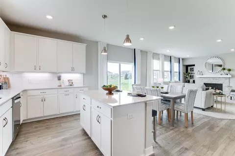 Kitchen - 4705 Devonshire Ln, Chaska, MN 55318 photo 6 of 7