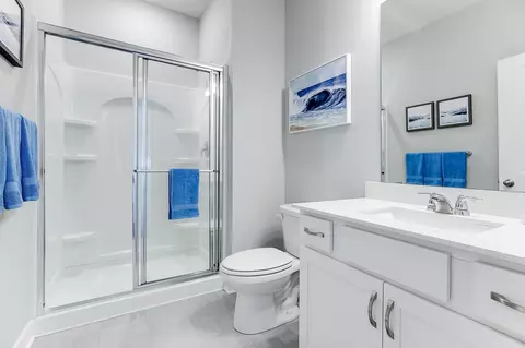 Bath - 4705 Devonshire Ln, Chaska, MN 55318 photo 1 of 3
