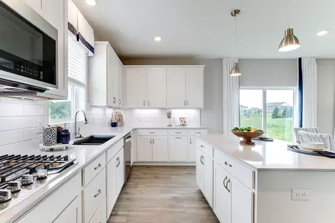 Kitchen - 4705 Devonshire Ln, Chaska, MN 55318 photo 5 of 7