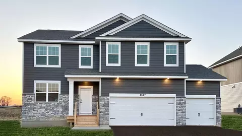 4607 Percheron Blvd, Chaska, MN 55318