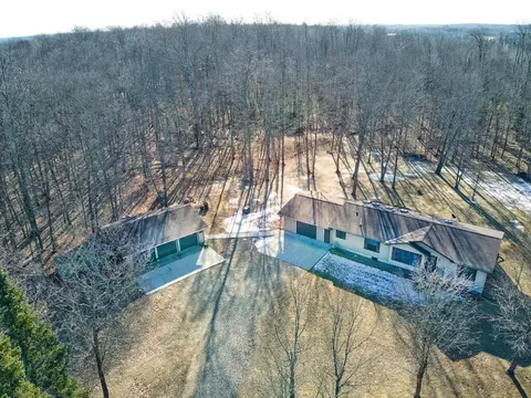 36905 Pincherry Rd, Cohasset, MN 55721