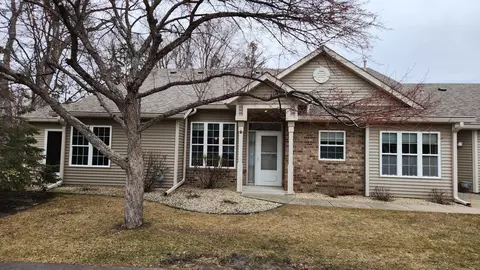 5775 Willow Ln N, Shoreview, MN 55126