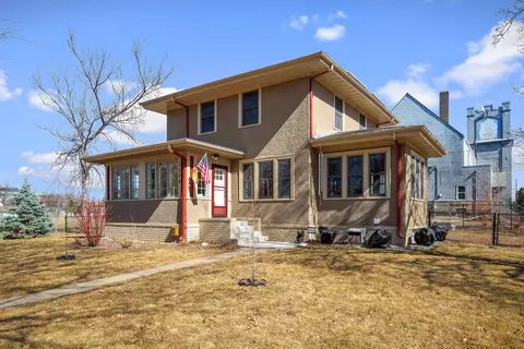 1004 Queen Ave N, Minneapolis, MN 55411