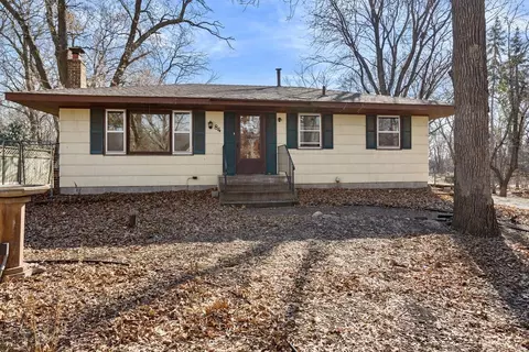 84 White Pine Rd, Lino Lakes, MN 55014