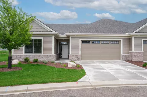 2131 Centurion Ct NE, Rochester, MN 55906