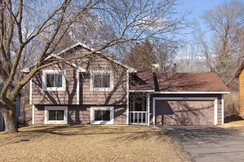 10518 Sherman Dr, Eden Prairie, MN 55347