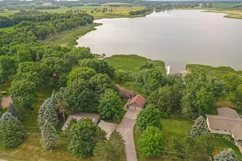 19357 Red Oak Cir, Avon, MN 56310