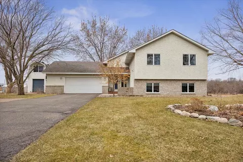 16820 Whitewood Ave, Credit River, MN 55372