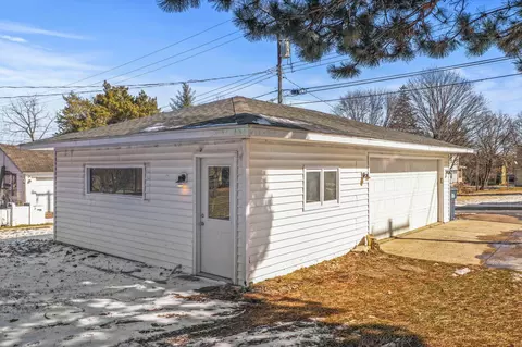 513 Forest St, Kenyon, MN 55946 photo 3