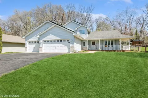 19343 Dodge St NW, Elk River, MN 55330