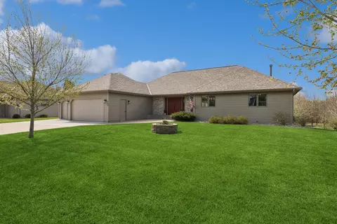 340 Klarsyn St SE, Cokato, MN 55321