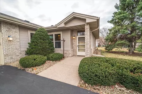 15132 Everleigh Cir, Rosemount, MN 55068 photo 3