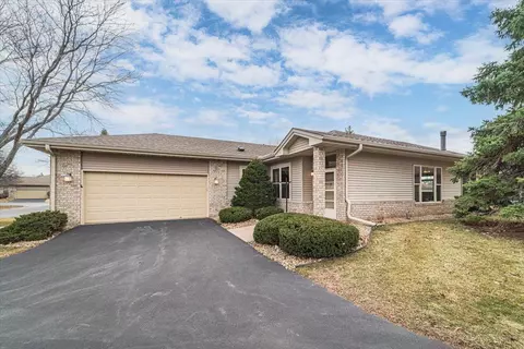 15132 Everleigh Cir, Rosemount, MN 55068