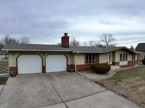 948 Main Ave, Murdock, MN 56271