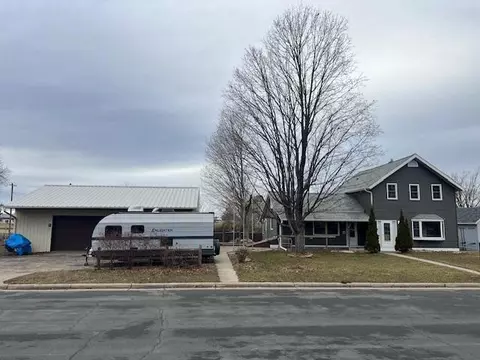 720 Wabasha Ave, Saint Charles, MN 55972