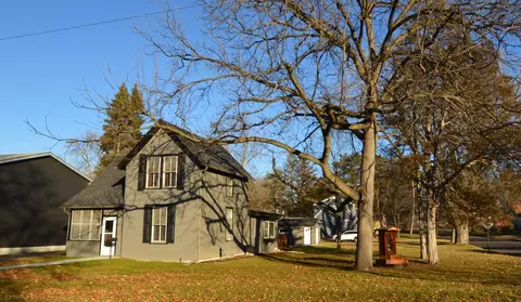 2260 Charles St N, North Saint Paul, MN 55109