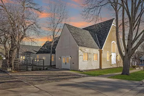 315 Morton St W, Saint Paul, MN 55107