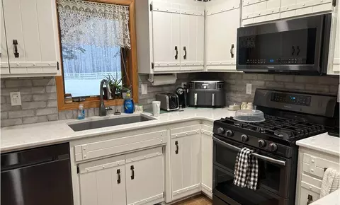 Kitchen - 8327 120th St, Milaca, MN 56353 photo 1 of 6