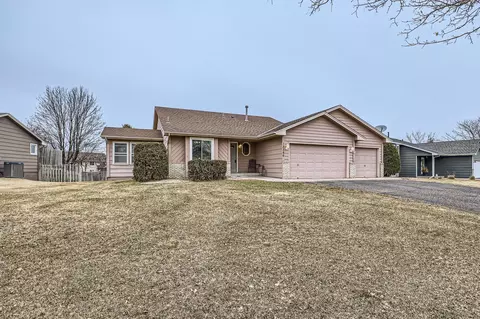 12366 Zea St NW, Coon Rapids, MN 55433