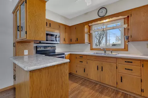 224 16th St E, Glencoe, MN 55336 photo 10