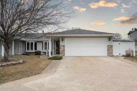 701 W Veterans Memorial Hwy, Kasson, MN 55944