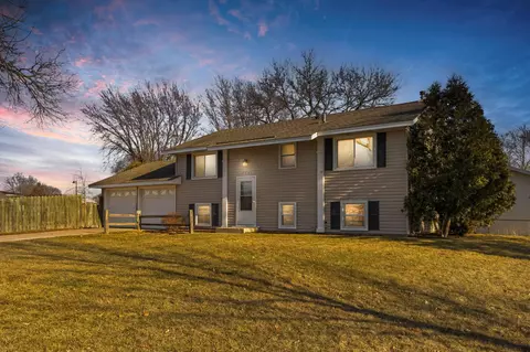 7881 80th St S, Cottage Grove, MN 55016