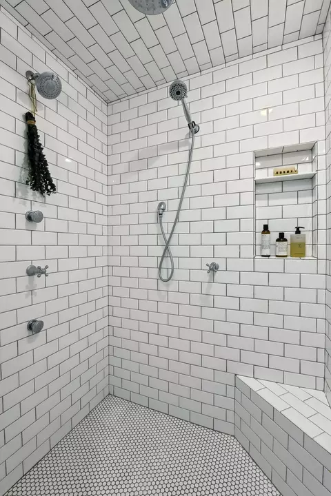Bath - 6580 Aster Trl, Excelsior, MN 55331 photo 6 of 11